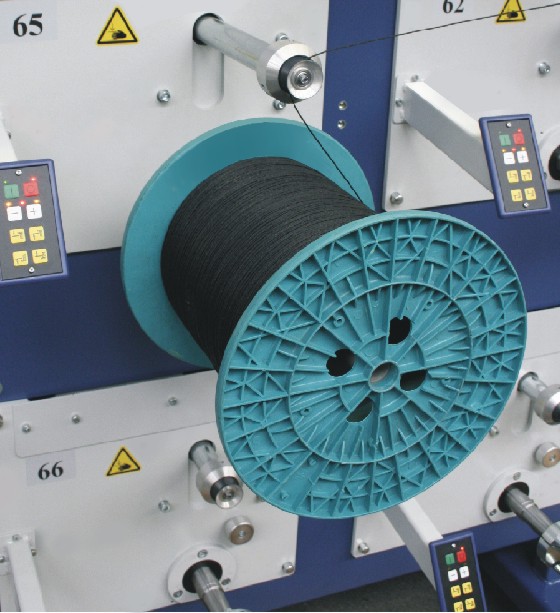 SAHM 700XE HPF - Parallel Winder Winding head of a SAHM Parallel Winder, type SAHM 700XE HPF
